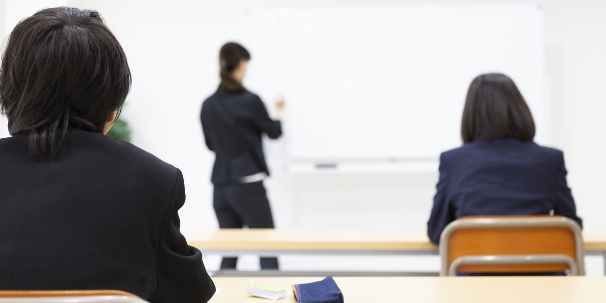 定期的な勉強会・セミナーで情報提供